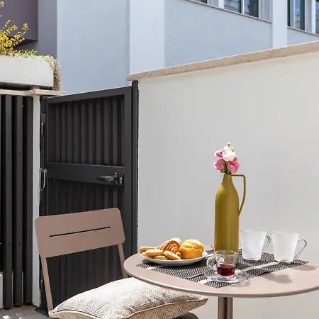 Iflat Modern Sunlit By The Colosseum Апартаменты
