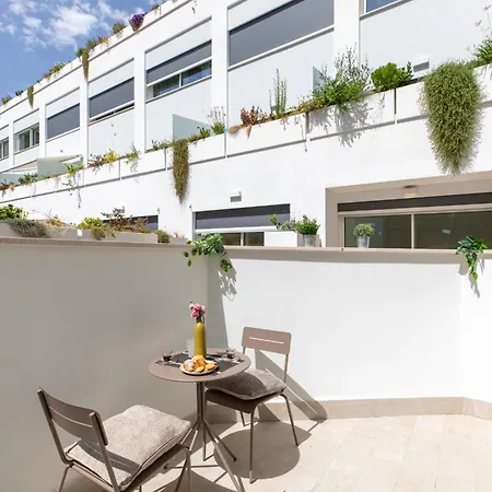Iflat Modern Sunlit By The Colosseum * Рим